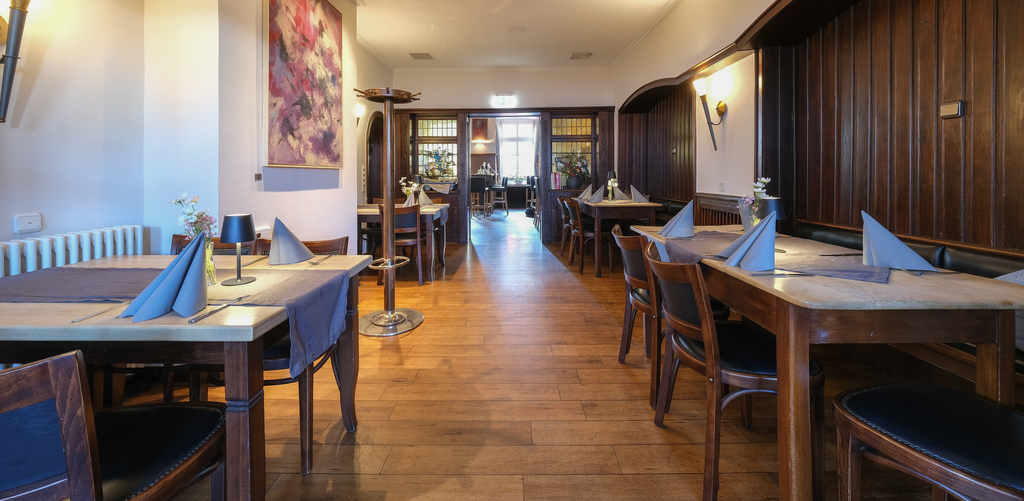 Home 19 Hotel - Restaurant - Zum Ritter - Attendorn