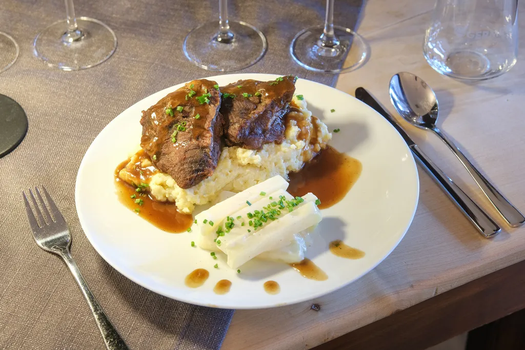 Home 13 Hotel - Restaurant - Zum Ritter - Attendorn